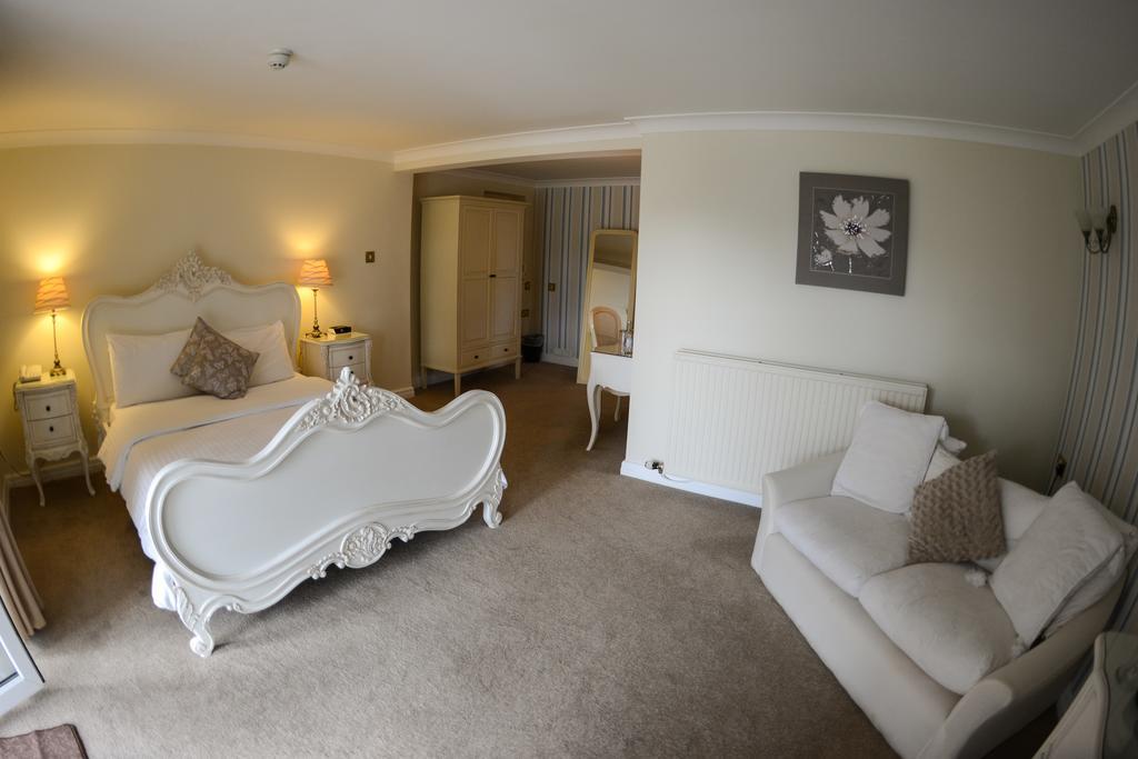 Singleton Lodge Country House Hotel Poulton-le-Fylde Номер фото